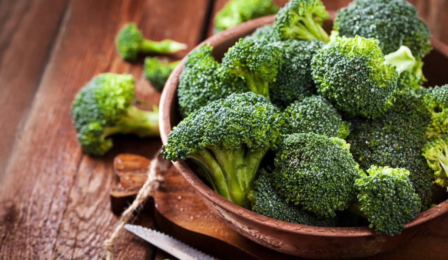 Is Broccoli Good for Acid Reflux? (Is It Acidic?) Wipeout Reflux